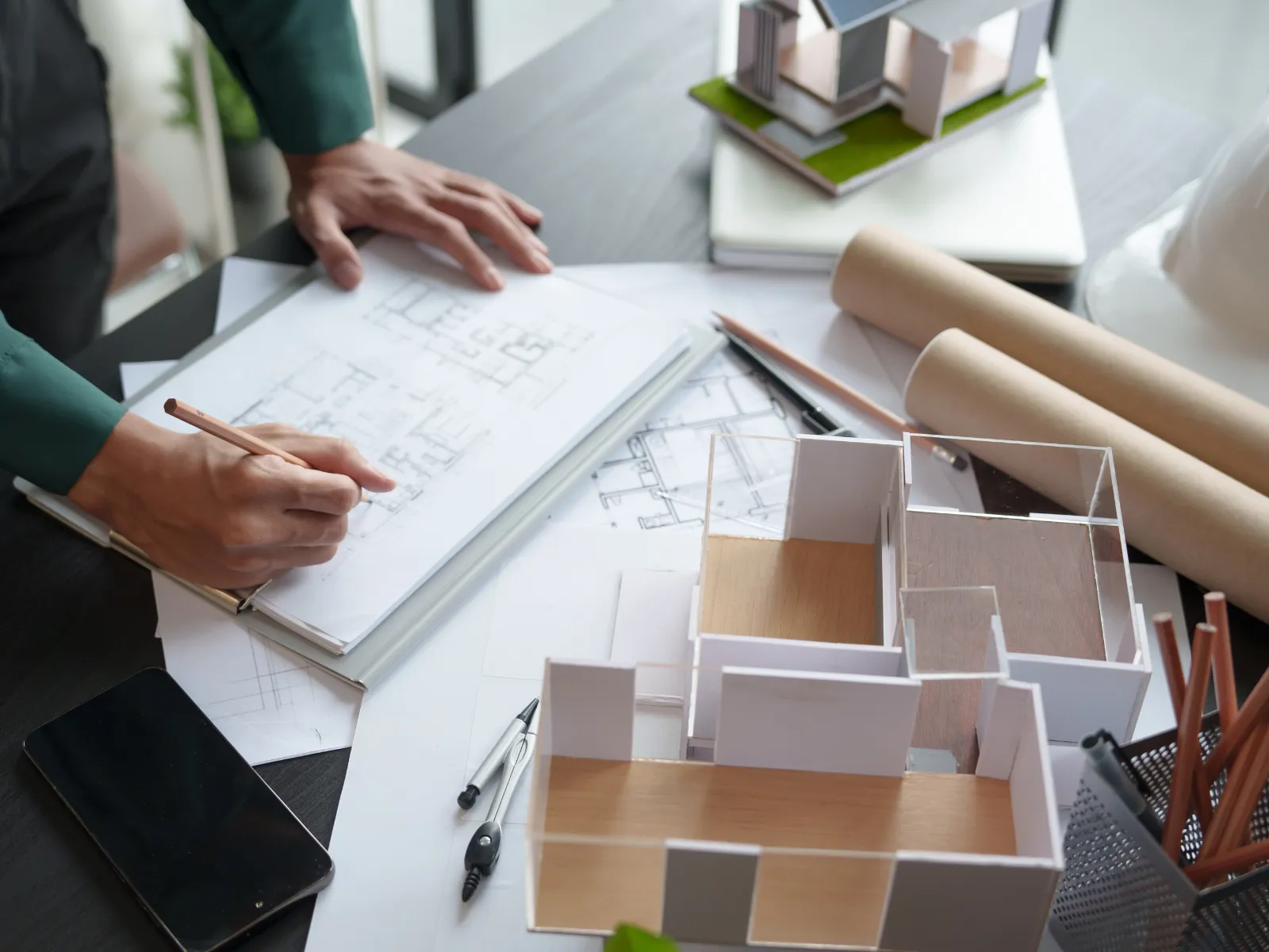 Long-cycle architecture lead nurturing